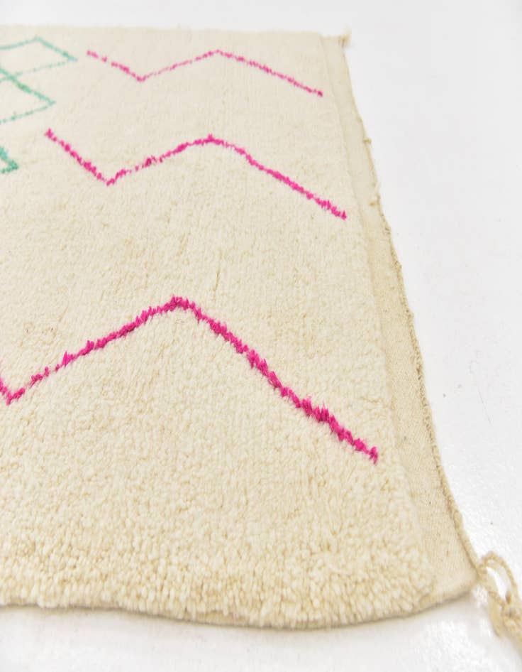 Detail image of  4' 10 x 8' 5  Hand Knotted Moroccan Wool Rug