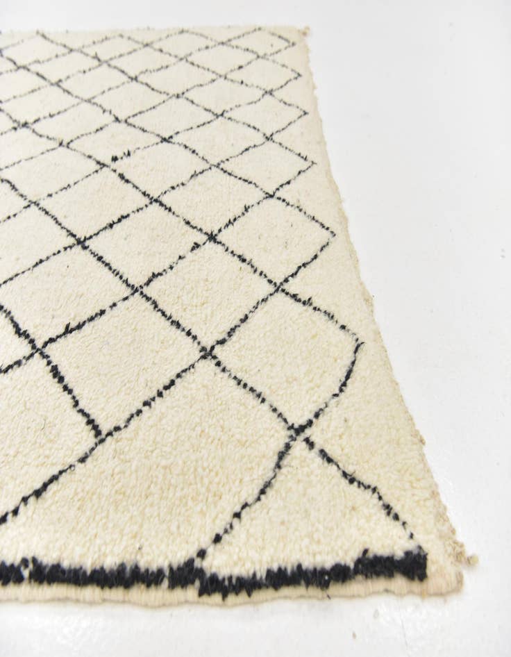 Detail image of  5' x 8' 8  Hand Knotted Moroccan Wool Rug