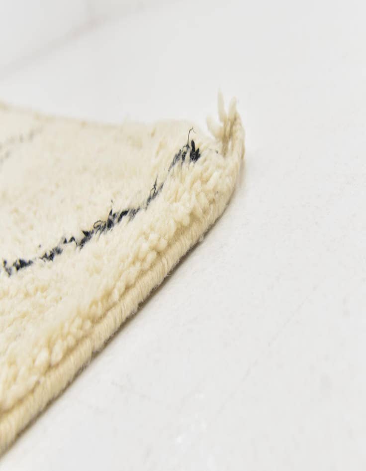 Detail image of  6' 4 x 9' 9  Hand Knotted Moroccan Wool Rug