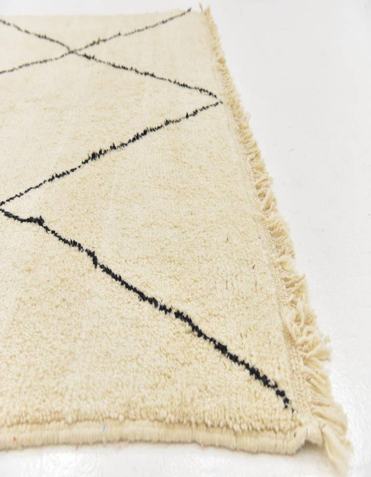 Detail image of  6' 8 x 9' 7  Hand Knotted Moroccan Wool Rug