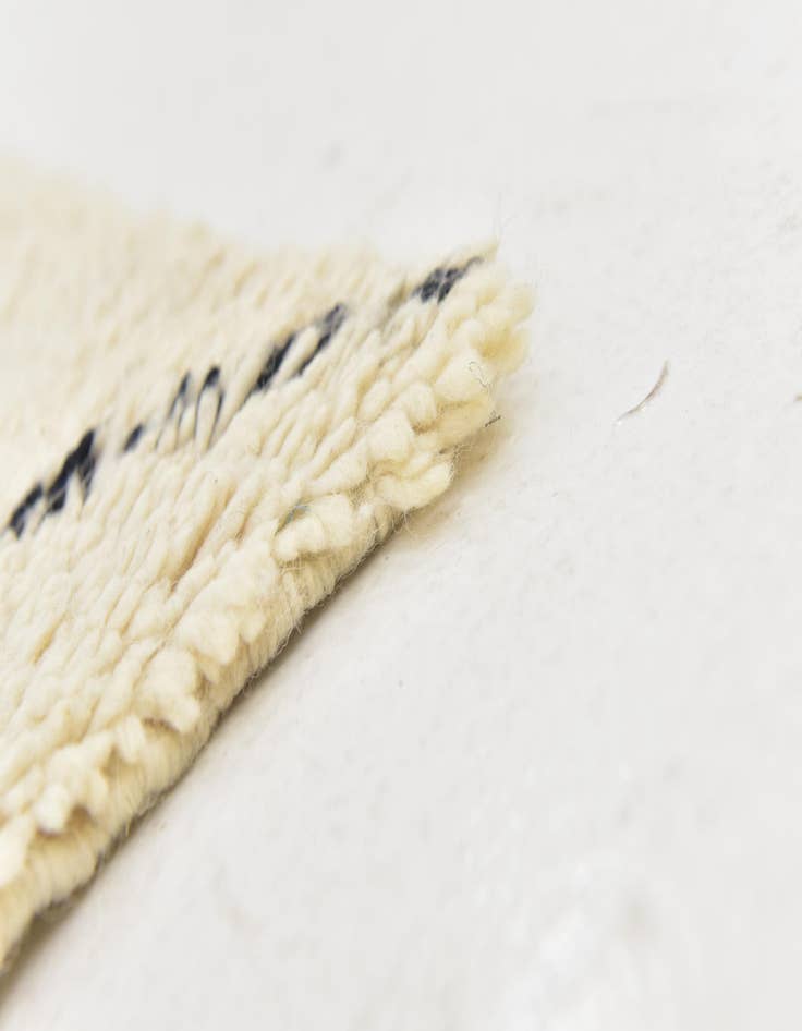 Detail image of  6' x 8' 7  Hand Knotted Moroccan Wool Rug