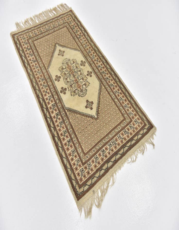 Detail image of  3' 2 x 5' 4  Hand Knotted Moroccan Wool Rug