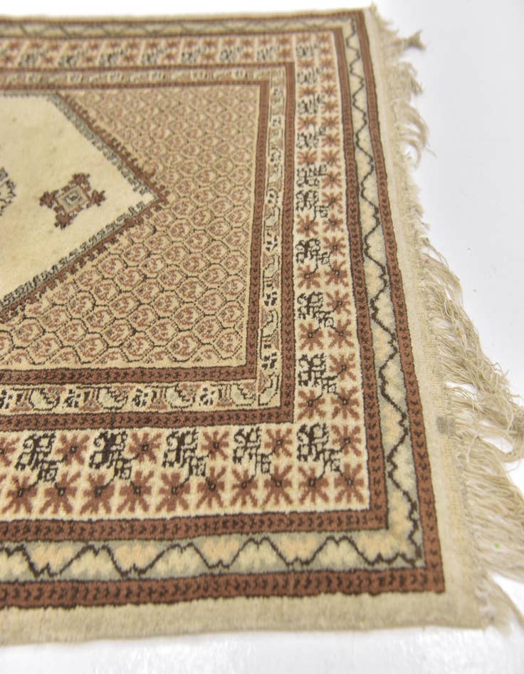Detail image of  3' 2 x 5' 4  Hand Knotted Moroccan Wool Rug