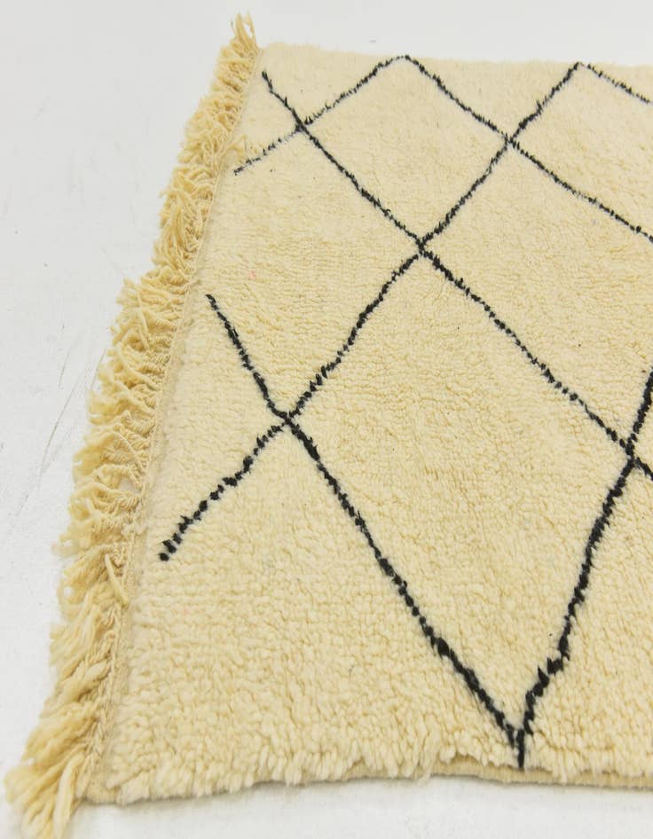 Detail image of  5' x 7' 6  Hand Knotted Moroccan Wool Rug