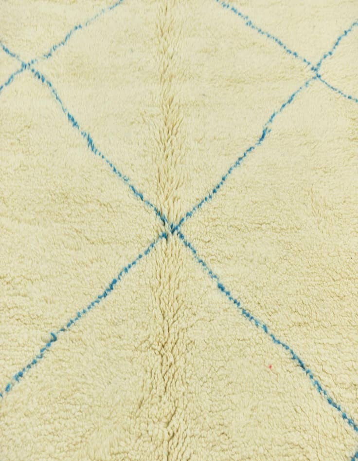 Detail image of  6' 10 x 10' 2  Hand Knotted Moroccan Wool Rug