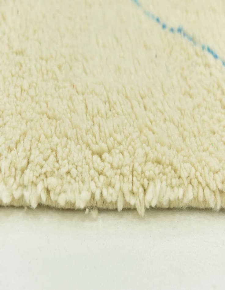 Detail image of  6' 10 x 10' 2  Hand Knotted Moroccan Wool Rug