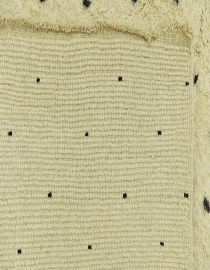 Detail image of  5' 2 x 7' 8  Hand Knotted Moroccan Wool Rug