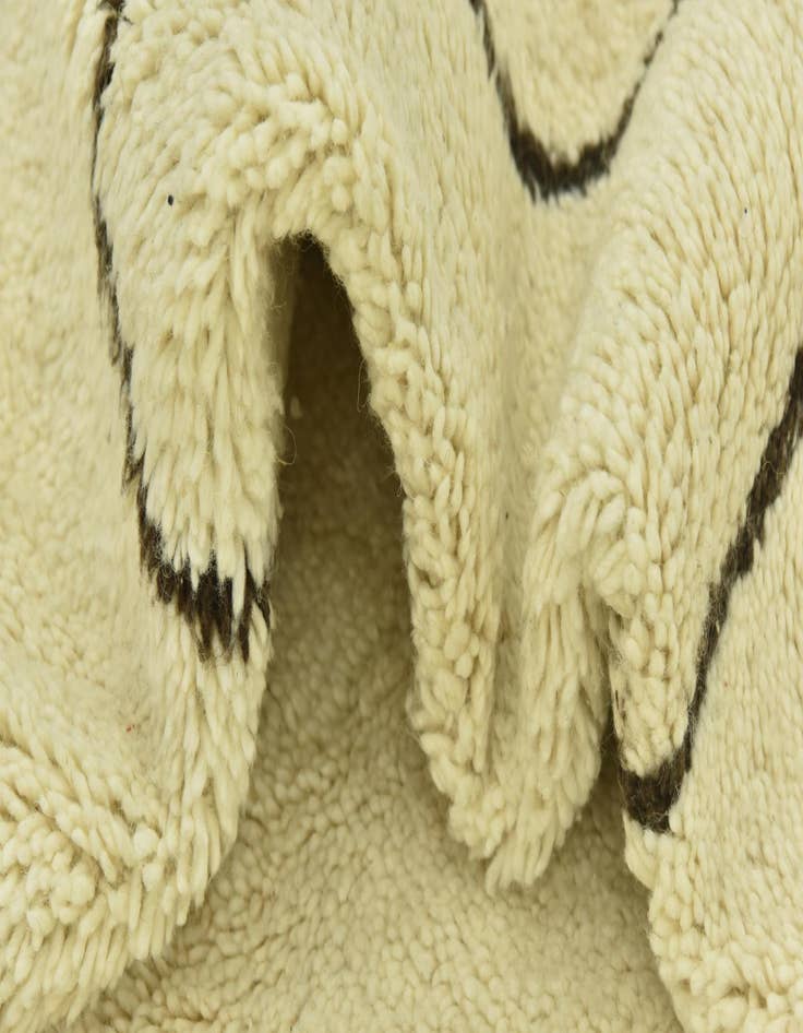 Detail image of  5' 3 x 8' 2  Hand Knotted Moroccan Wool Rug