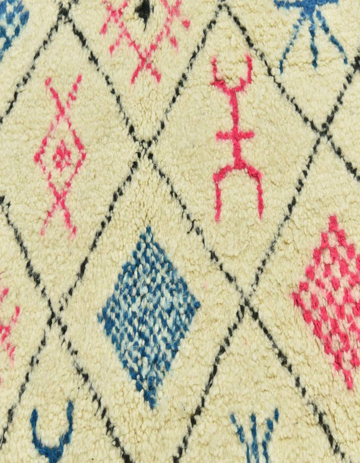 Detail image of  5' 2 x 7' 9  Hand Knotted Moroccan Wool Rug