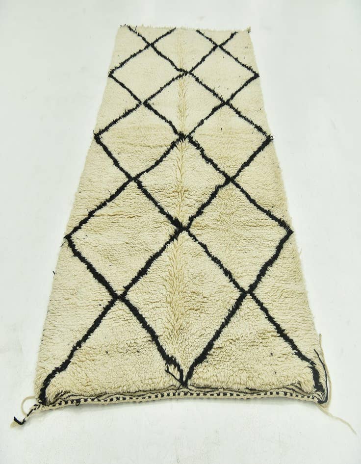 Detail image of  4' 10 x 8' 8  Hand Knotted Moroccan Wool Rug