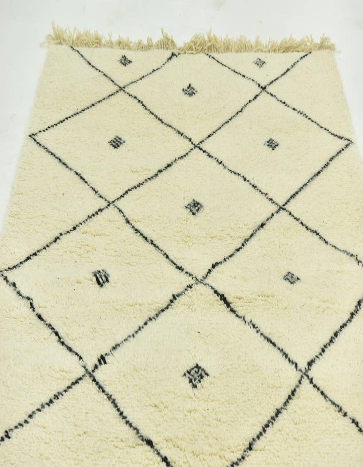 Detail image of  4' 10 x 8' 3  Hand Knotted Moroccan Wool Rug