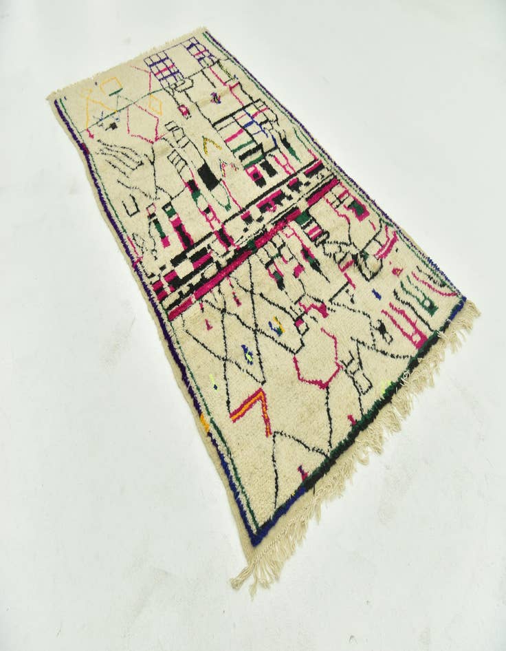 Detail image of  4' 7 x 9'  Hand Knotted Moroccan Wool Rug