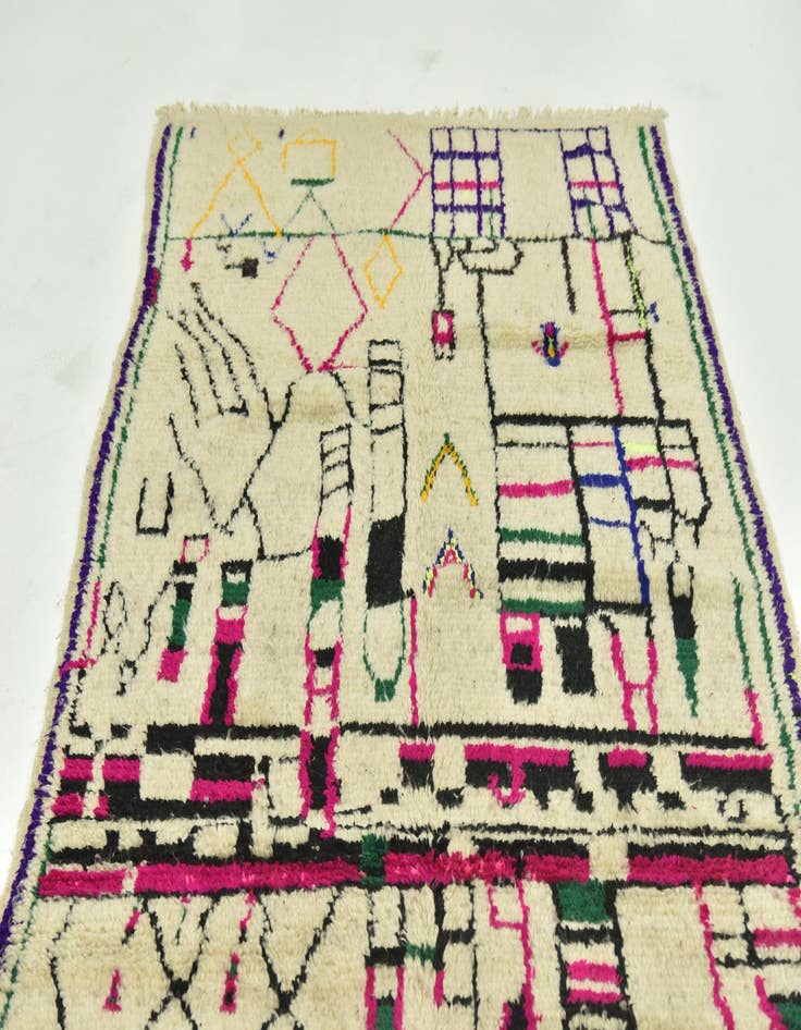 Detail image of  4' 7 x 9'  Hand Knotted Moroccan Wool Rug