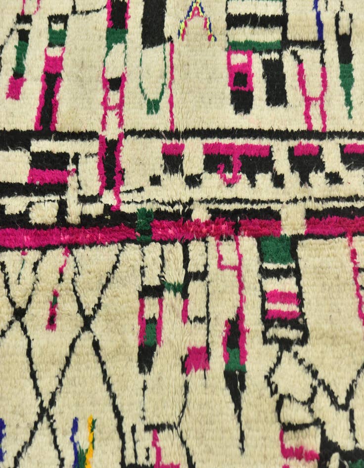 Detail image of  4' 7 x 9'  Hand Knotted Moroccan Wool Rug