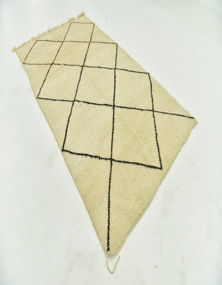 Detail image of  5' 4 x 9' 4  Hand Knotted Moroccan Wool Rug