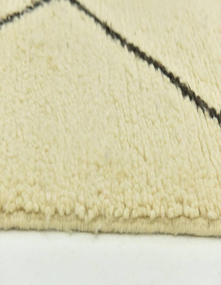 Detail image of  5' 4 x 9' 4  Hand Knotted Moroccan Wool Rug