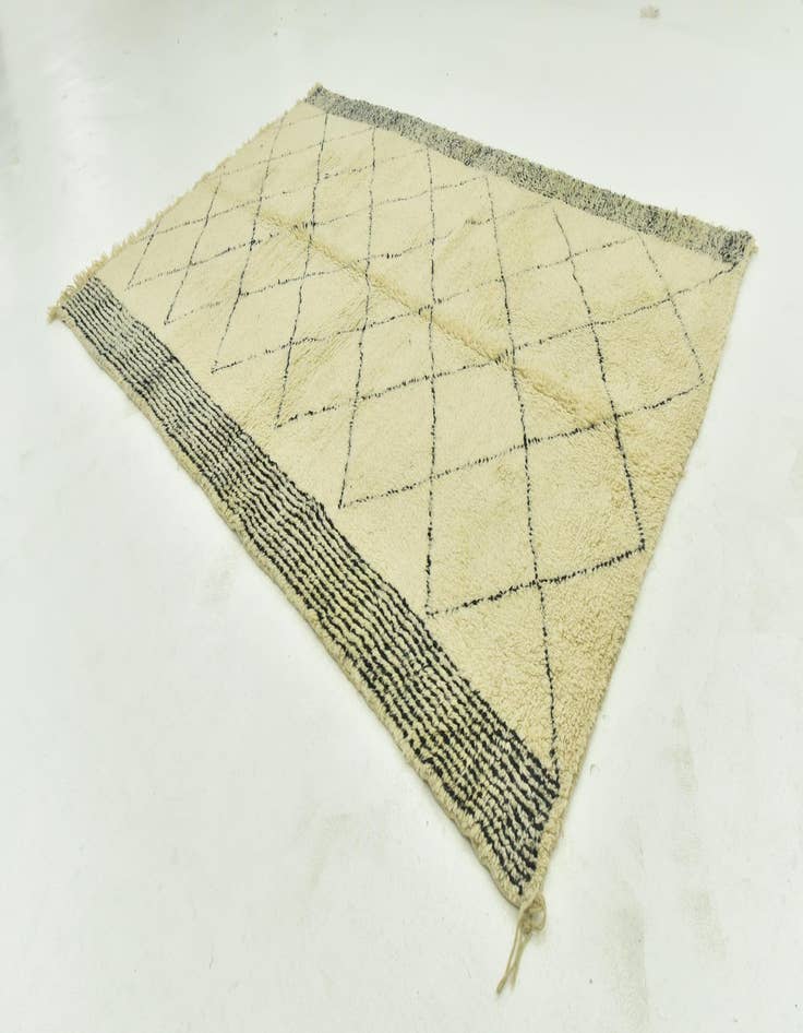 Detail image of  6' 6 x 10'  Hand Knotted Moroccan Wool Rug