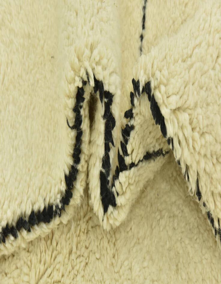 Detail image of  7' 1 x 9' 3  Hand Knotted Moroccan Wool Rug