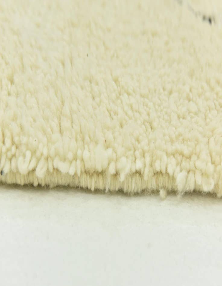 Detail image of  6' 10 x 10' 6  Hand Knotted Moroccan Wool Rug