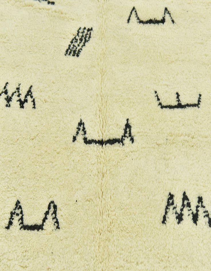 Detail image of  6' 10 x 9' 4  Hand Knotted Moroccan Wool Rug