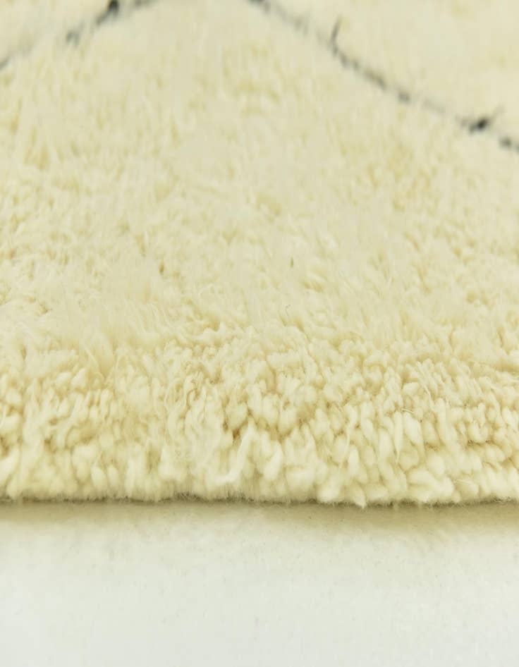 Detail image of  6' 10 x 10' 6  Hand Knotted Moroccan Wool Rug