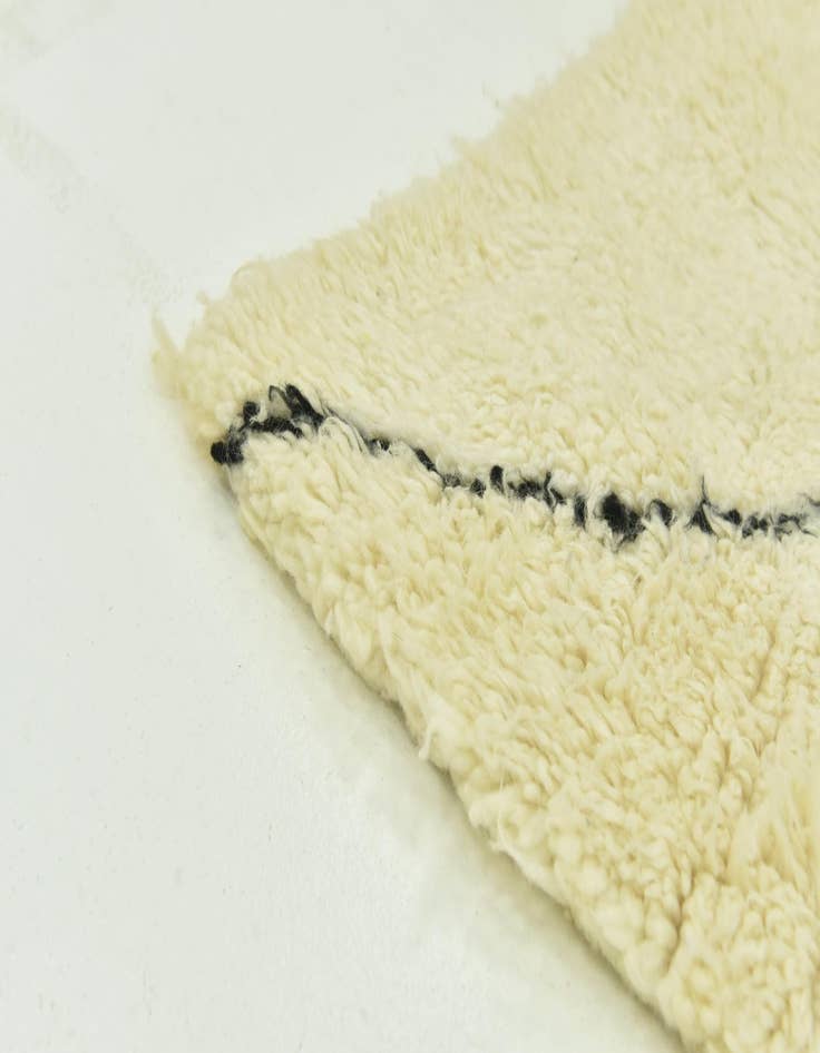 Detail image of  6' 10 x 10' 6  Hand Knotted Moroccan Wool Rug