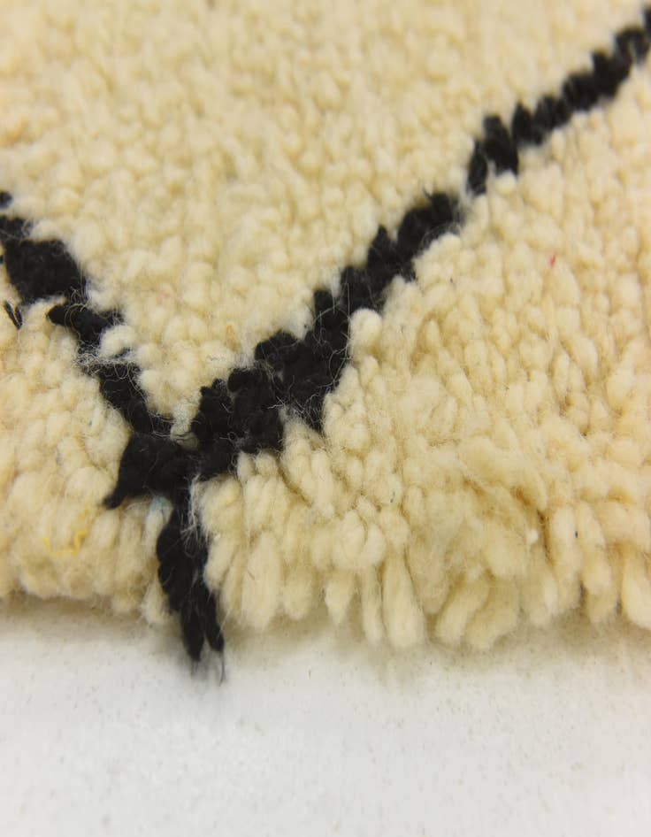 Detail image of  7' 1 x 9' 2  Hand Knotted Moroccan Wool Rug