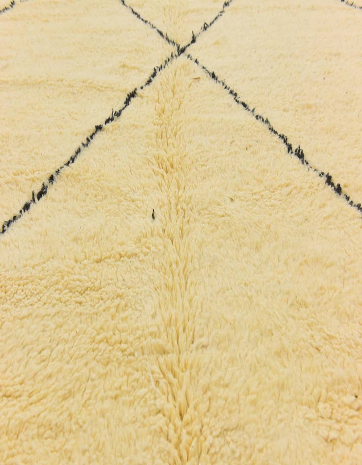 Detail image of  8' 3 x 11' 6  Hand Knotted Moroccan Wool Rug