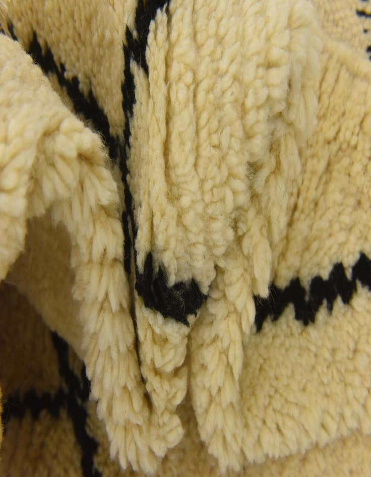 Detail image of  6' 5 x 9' 5  Hand Knotted Moroccan Wool Rug