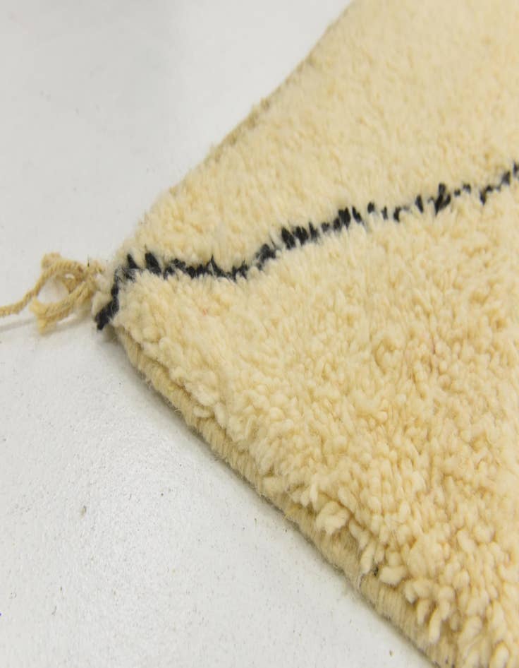 Detail image of  8' 8 x 11' 8  Hand Knotted Moroccan Wool Rug