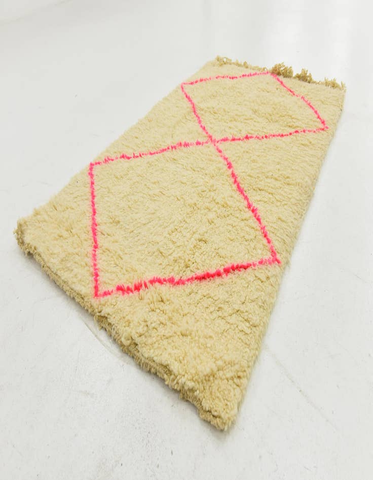 Detail image of  3' 2 x 5' 2  Hand Knotted Moroccan Wool Rug