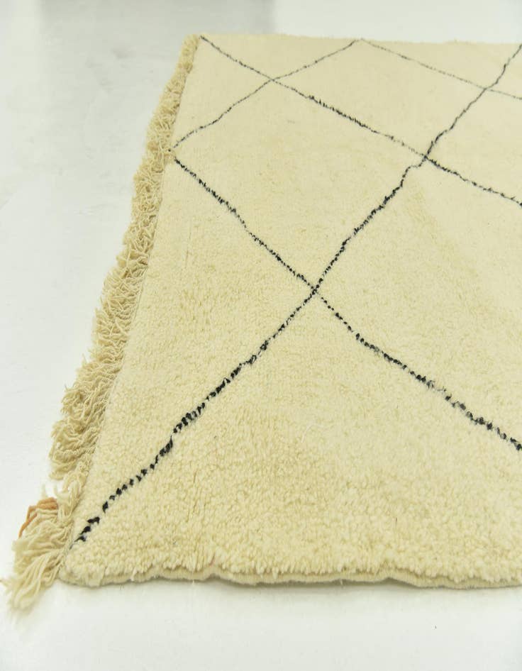 Detail image of  7' 2 x 9' 8  Hand Knotted Moroccan Wool Rug