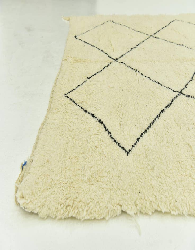 Detail image of  6' 9 x 9' 8  Hand Knotted Moroccan Wool Rug