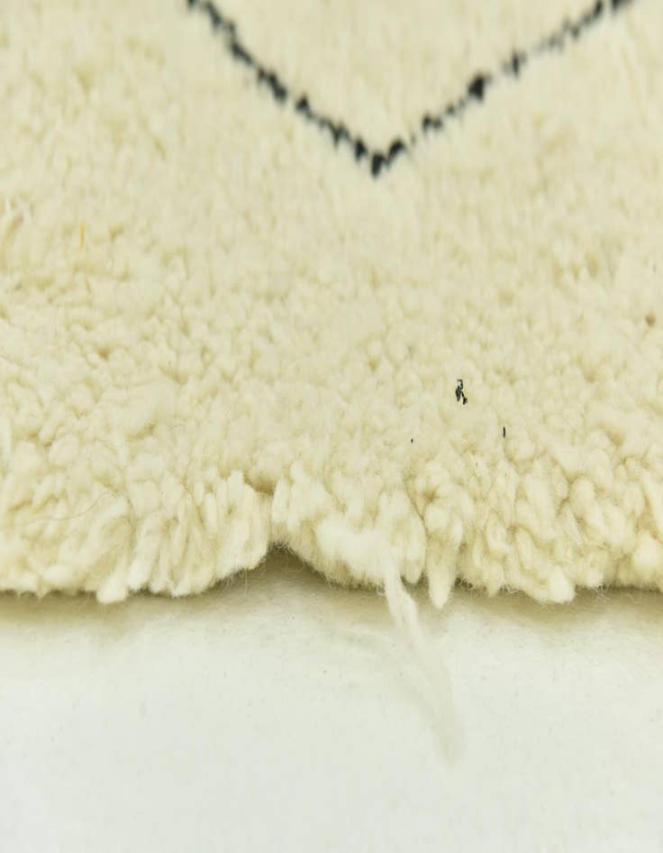 Detail image of  6' 9 x 9' 8  Hand Knotted Moroccan Wool Rug