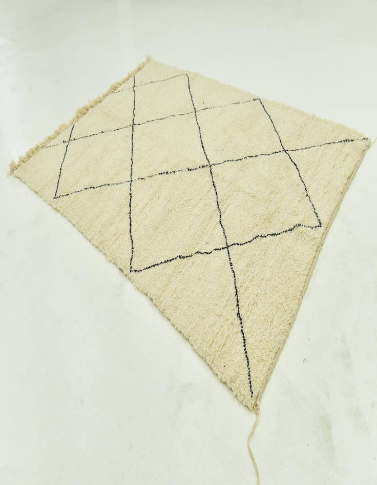 Detail image of  6' 8 x 9' 6  Hand Knotted Moroccan Wool Rug