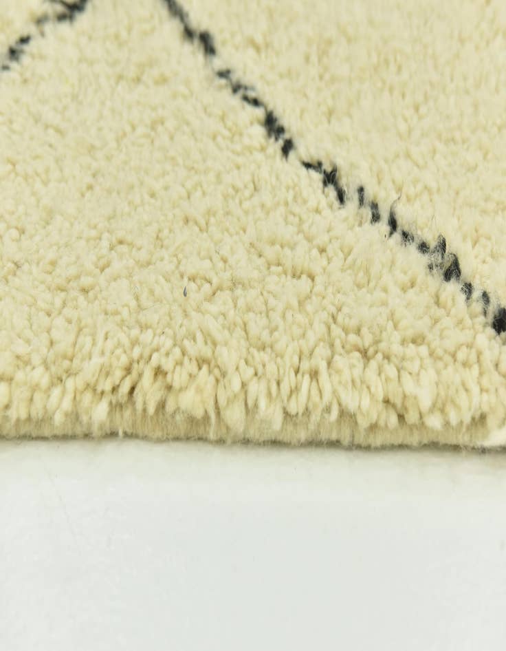 Detail image of  7' 2 x 9' 9  Hand Knotted Moroccan Wool Rug