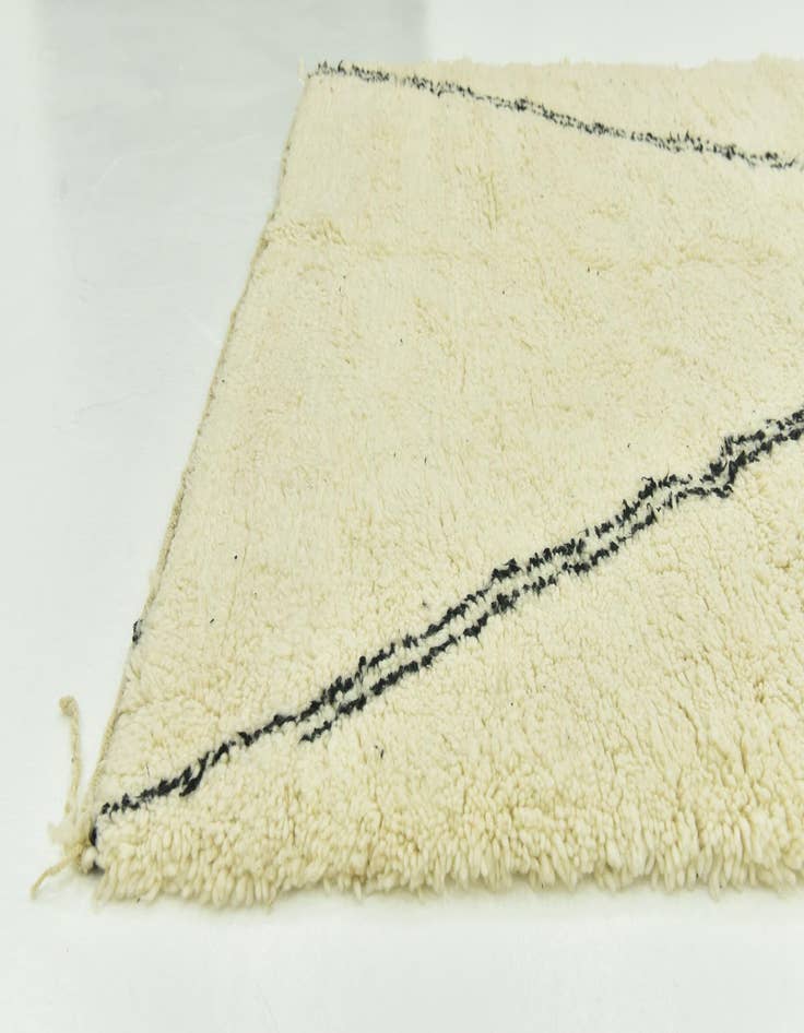 Detail image of  5' 6 x 8' 8  Hand Knotted Moroccan Wool Rug