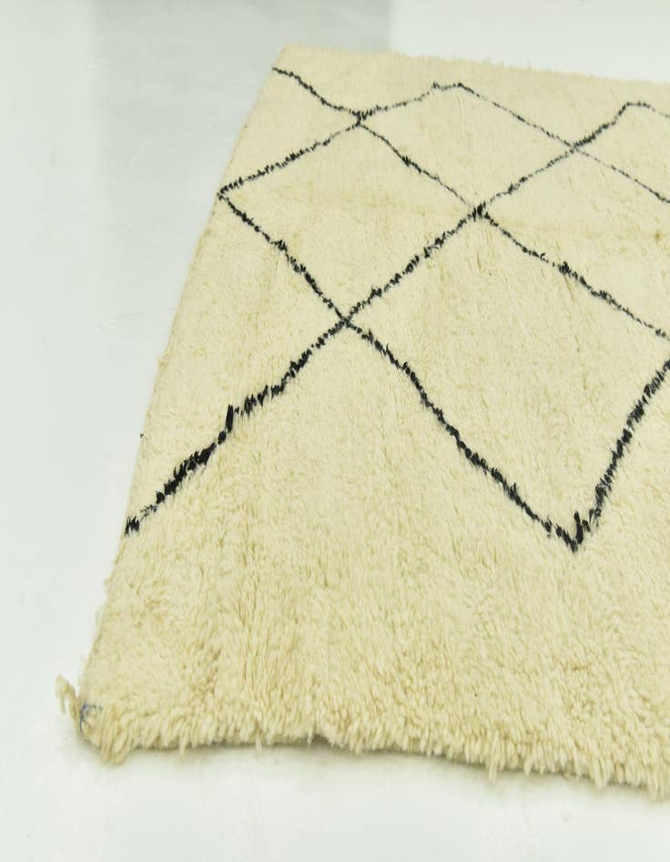 Detail image of  7' x 9' 5  Hand Knotted Moroccan Wool Rug