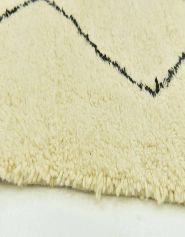 Detail image of  7' x 9' 5  Hand Knotted Moroccan Wool Rug