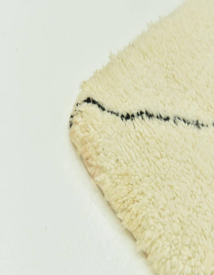 Detail image of  6' 8 x 9'  Hand Knotted Moroccan Wool Rug