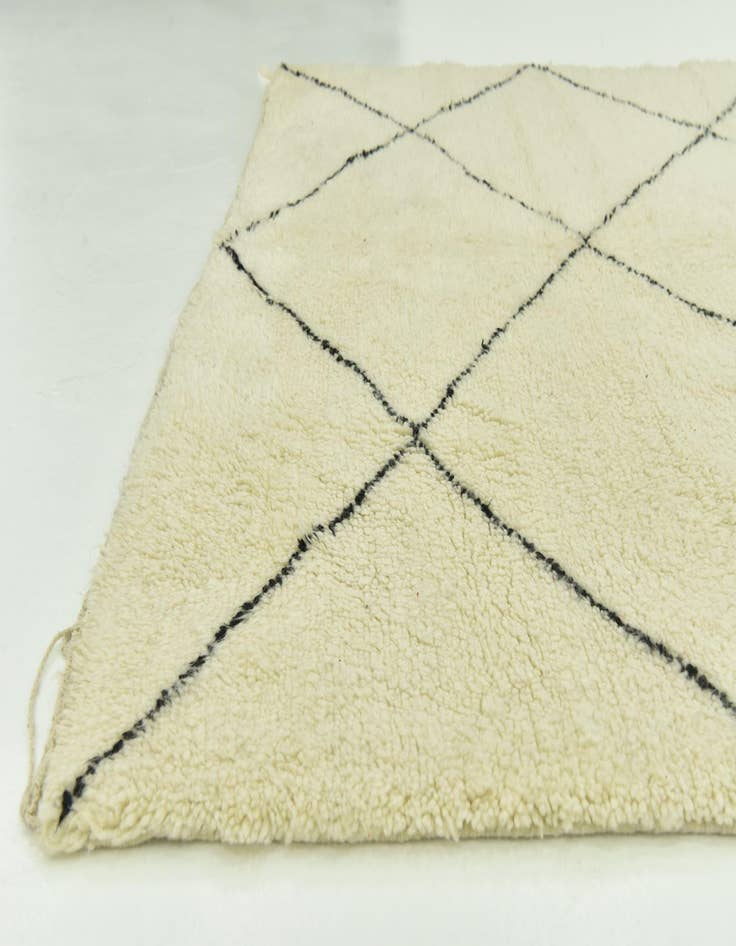 Detail image of  6' 6 x 9' 10  Hand Knotted Moroccan Wool Rug