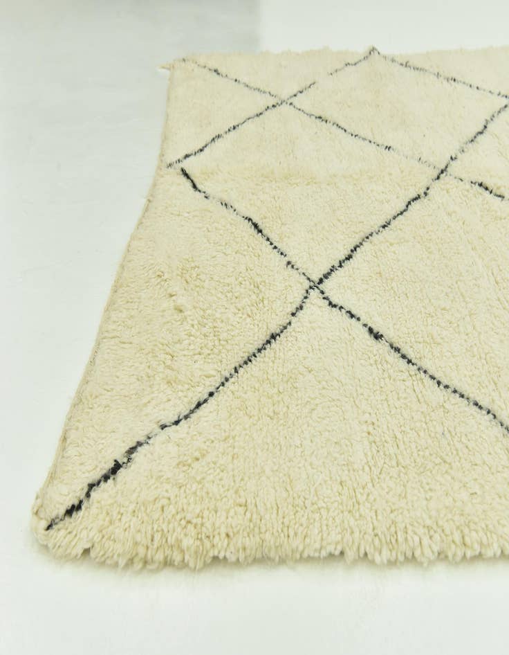 Detail image of  6' 6 x 9' 2  Hand Knotted Moroccan Wool Rug