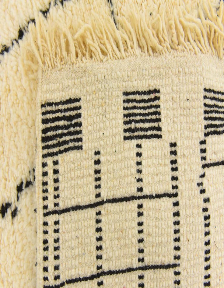 Detail image of  6' 9 x 10' 5  Hand Knotted Moroccan Wool Rug