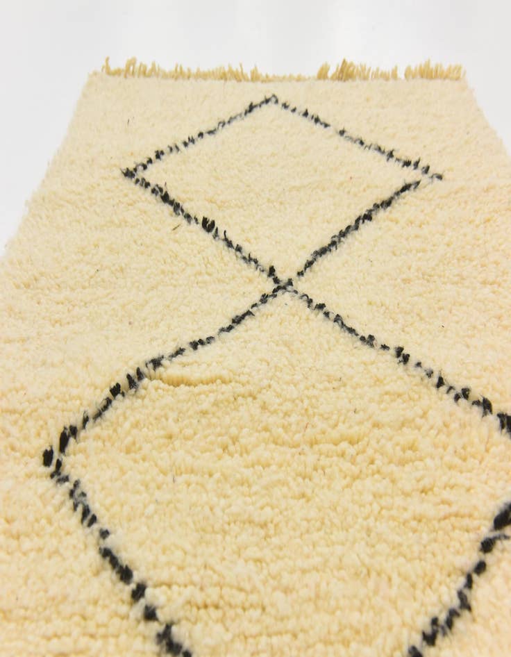 Detail image of  2' 9 x 4' 8  Hand Knotted Moroccan Wool Rug