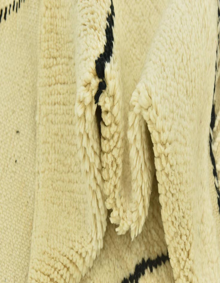 Detail image of  5' 3 x 7' 9  Hand Knotted Moroccan Wool Rug