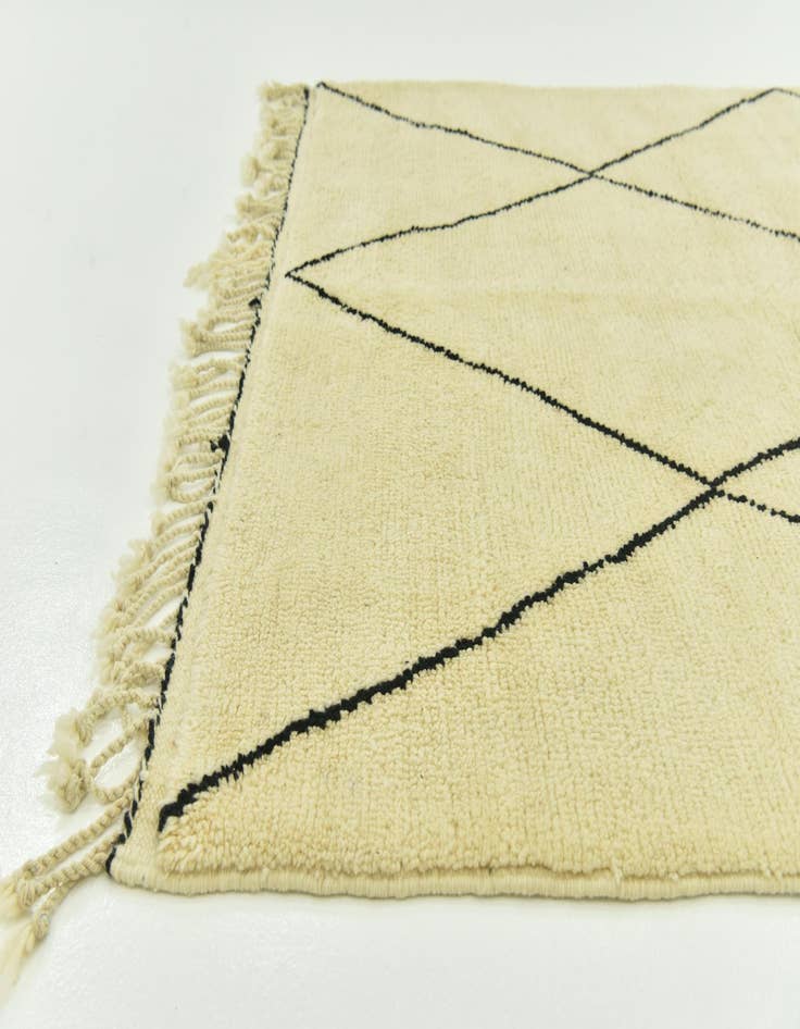 Detail image of  5' 3 x 7' 9  Hand Knotted Moroccan Wool Rug