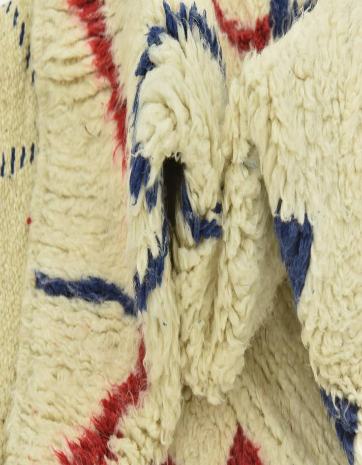 Detail image of  5' 1 x 8' 5  Hand Knotted Moroccan Wool Rug