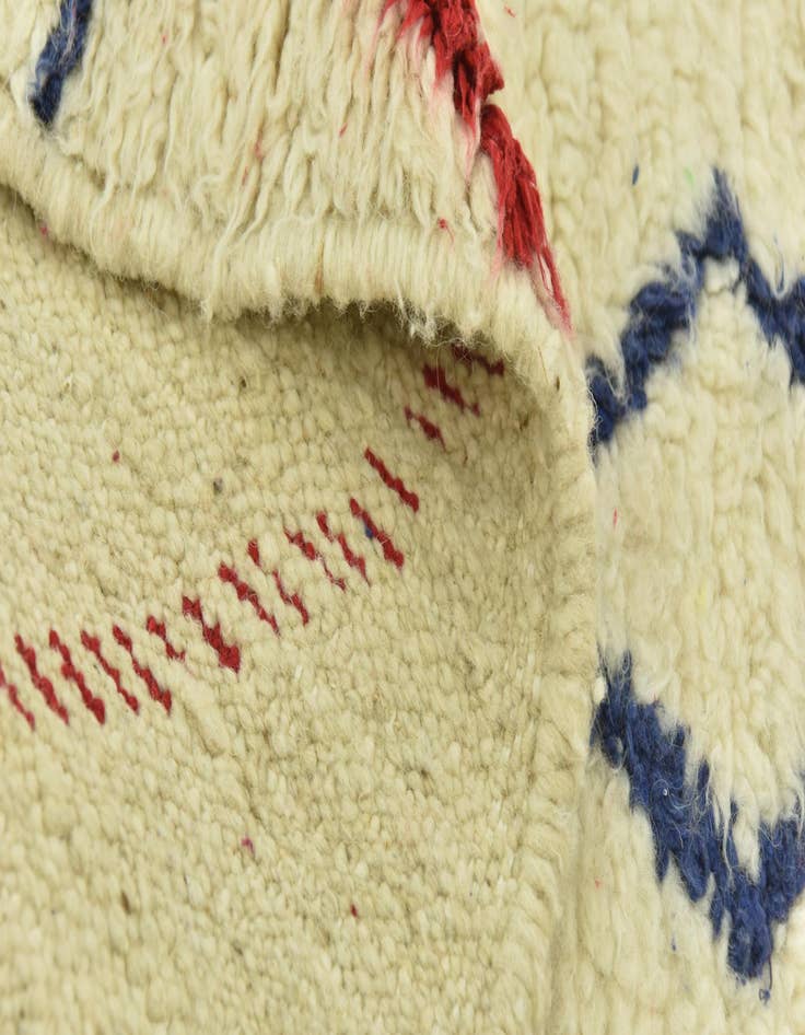 Detail image of  5' 1 x 8' 5  Hand Knotted Moroccan Wool Rug