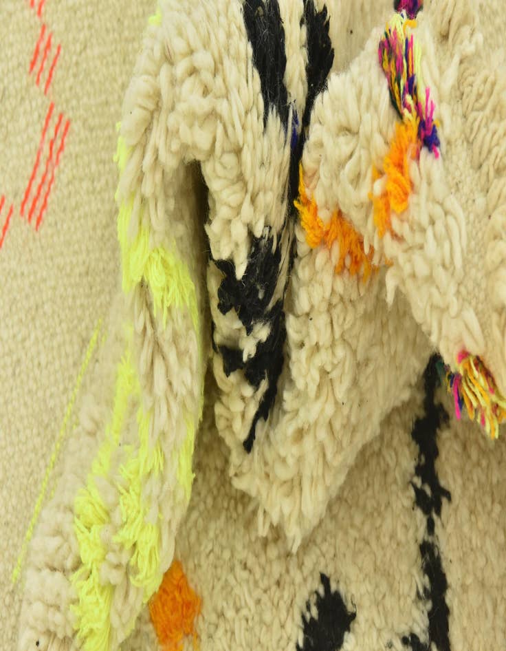 Detail image of  5' 4 x 7' 9  Hand Knotted Moroccan Wool Rug