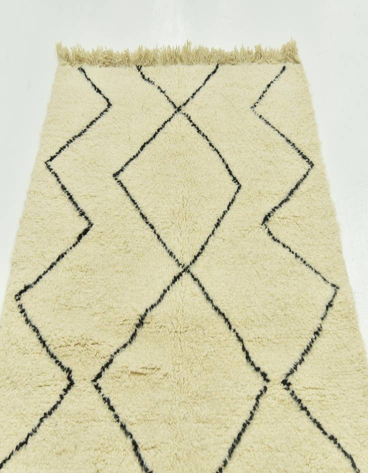 Detail image of  5' 1 x 7' 7  Hand Knotted Moroccan Wool Rug